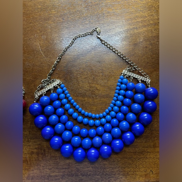 Lot of 2 Vintage Lucia Multi-strand bib Red and Blue Beaded Necklaces - Picture 5 of 7